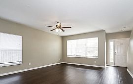 3002 Summer Cruise Dr, Valrico, Fl 33594 in Valrico, FL (Photo 3 of 12)