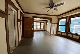 2463 N 45th St, Milwaukee, Wi 53210 in Milwaukee, WI (Photo 4 of 6)