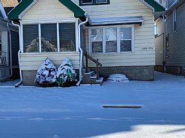 1572 S 73rd St, West Allis, Wi 53214 in West Allis, WI