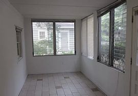 309 Nw 11th St, Gainesville, Fl 32601 in Gainesville, FL (Photo 3 of 8)