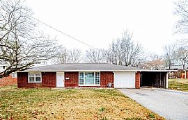 Nice 2 Bedroom House. 4444 W Washington St, Belleville, Il 6222 in Belleville, IL