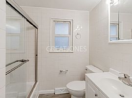 Nice 2 Bedroom House. 4444 W Washington St, Belleville, Il 6222 in Belleville, IL (Photo 8 of 11)