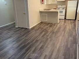 205 Delamar Loop Nw - C, 205 Delamar Loop Nw, Albuquerque, Nm 8 in Albuquerque, NM (Photo 2 of 8)