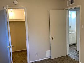 205 Delamar Loop Nw - C, 205 Delamar Loop Nw, Albuquerque, Nm 8 in Albuquerque, NM (Photo 5 of 8)