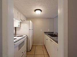 200 Plaza Dr #21, Enterprise, Al 36330 in Enterprise, AL (Photo 5 of 7)