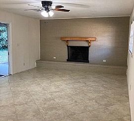 1030 Beth Manor Dr, Montgomery, Al 36109 in Montgomery, AL (Photo 2 of 6)