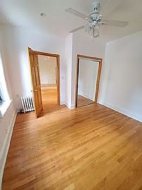 Spacious Renovated 2br in a 6f Building 3rd/top Floor Walk Up!  in Astoria, NY (Photo 6 of 10)