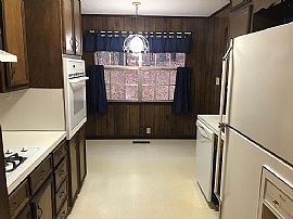 7252 Old Springville Rd, Pinson, Al 35126 in Pinson, AL (Photo 7 of 12)