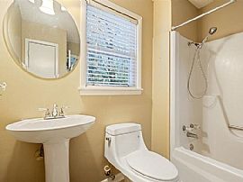 4598 Sunset Dr N, Mobile, Al 36608 in Mobile, AL (Photo 7 of 12)