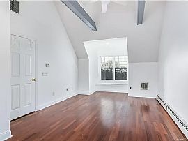 1462 Boston Post Rd, Westbrook, Ct 06498 in Westbrook, CT (Photo 10 of 11)