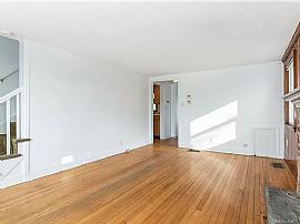 1462 Boston Post Rd, Westbrook, Ct 06498 in Westbrook, CT (Photo 7 of 11)