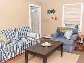 29 Attawan Rd, Niantic, Ct 06357 in Niantic, CT (Photo 6 of 12)