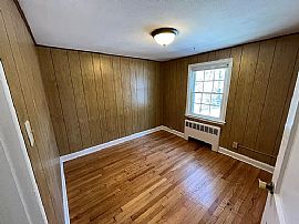 34 Wakeley Rd, Newington, Ct 06111 in Newington, CT (Photo 10 of 12)