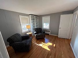 34 Wakeley Rd, Newington, Ct 06111 in Newington, CT (Photo 3 of 12)