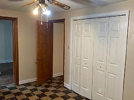 1008 Adele St, Charleston, Wv 25302 in Charleston, WV (Photo 2 of 9)