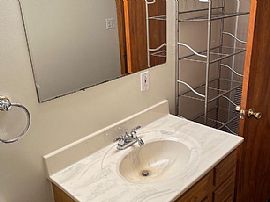 1008 Adele St, Charleston, Wv 25302 in Charleston, WV (Photo 5 of 9)