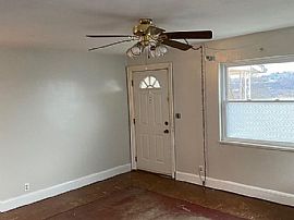 1008 Adele St, Charleston, Wv 25302 in Charleston, WV (Photo 8 of 9)