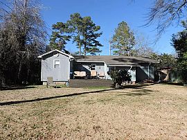 638 Harper Ave, Auburn, Al 36830 in Auburn, AL (Photo 2 of 8)