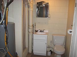 3-Bedroom House in South  in Bloomington, IL (Photo 7 of 10)