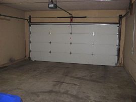 3-Bedroom House in South  in Bloomington, IL (Photo 9 of 10)