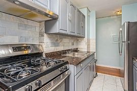Newly Renovated 3br/1ba Or 2br in Jersey City, NJ (Photo 2 of 9)