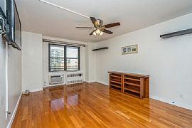 Newly Renovated 3br/1ba Or 2br in Jersey City, NJ (Photo 5 of 9)