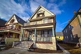 House in Cold Spring Park in Milwaukee, WI