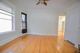 House in Cold Spring Park in Milwaukee, WI (Photo 4 of 12)