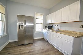 House in Cold Spring Park in Milwaukee, WI (Photo 5 of 12)