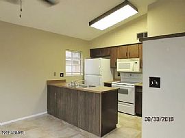 103 W Concorda Dr Apt 102, Tempe, Az 85282 in Tempe, AZ (Photo 3 of 12)