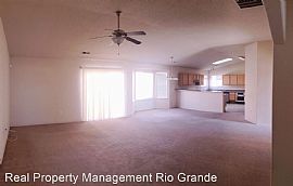  Beautiful Home Located in Sw Albuquerque Has Great Curb Appeal in Albuquerque, NM (Photo 2 of 6)