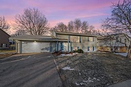 Newly Updated 3 Bedroom 2 Bath Split Level Home Excellent  in Sioux Falls, SD
