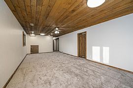 Newly Updated 3 Bedroom 2 Bath Split Level Home Excellent  in Sioux Falls, SD (Photo 9 of 11)