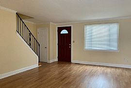 House For Rent. 8634 Willow Oak Rd, Parkville, Md 21234 in Parkville, MD (Photo 2 of 9)