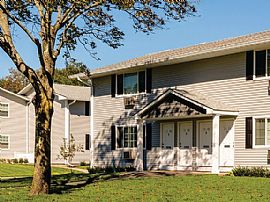 Heatherwood House at Port Jefferson, # 1802a, 39 Piedmont Dr, P in Port Jefferson Station, NY (Photo 7 of 12)