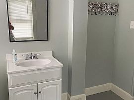 99 Mill St, Glastonbury, Ct 06033 in Glastonbury, CT (Photo 7 of 10)