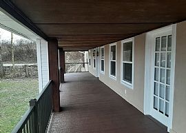 Newly Renovated 3 Bedrooms and 2 Full Bathrooms in Hamilton, OH