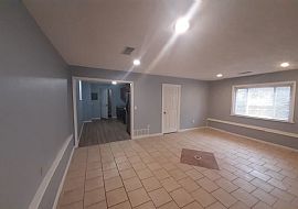 Newly Renovated 3 Bedrooms and 2 Full Bathrooms in Hamilton, OH (Photo 5 of 10)