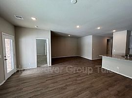 28266 E 111th St S, Coweta, Ok 74429 in Coweta, OK (Photo 4 of 12)