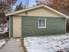 220 Iowa Ave, Whitefish, Mt 59937 House For Rent in Whitefish, MT (Photo 2 of 5)