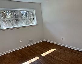 1460 Woodland Cir Se, Atlanta, Ga 30316 Peace 2 Bedroom House  in Atlanta, GA (Photo 10 of 12)