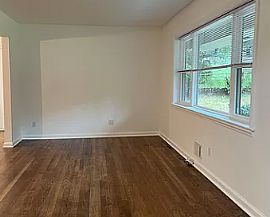 1460 Woodland Cir Se, Atlanta, Ga 30316 Peace 2 Bedroom House  in Atlanta, GA (Photo 7 of 12)