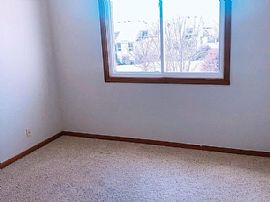 3303 S 79th St, Lincoln, Ne 68506 Spacious 4 Bedroom For Rent  in Lincoln, NE (Photo 6 of 9)