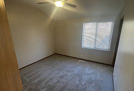 1208 Rawhide Rd, Papillion, Ne 68046 Joyous House in Papillion, NE (Photo 5 of 8)