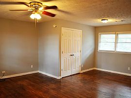 136 Fairview Ave, Prattville, Al 36066 in Prattville, AL (Photo 2 of 7)