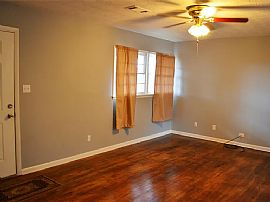 136 Fairview Ave, Prattville, Al 36066 in Prattville, AL (Photo 3 of 7)