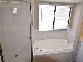 3320 Beach Port Dr, Las Vegas, Nv 89117 in Las Vegas, NV (Photo 9 of 12)