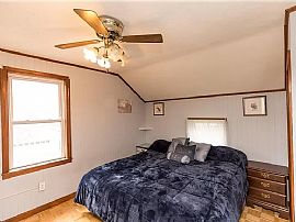 174 Schuyler St, East Providence, Ri 02914 in East Providence, RI (Photo 11 of 12)