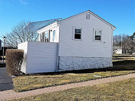 20 Statue Way, Portsmouth, Ri 02871 in Portsmouth, RI (Photo 12 of 12)