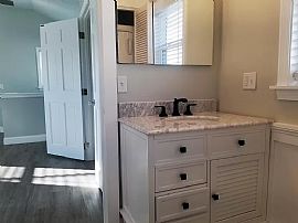 20 Statue Way, Portsmouth, Ri 02871 in Portsmouth, RI (Photo 6 of 12)